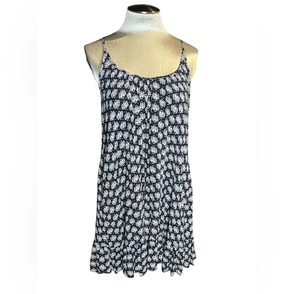 h and m blue and white dress H&M | Dresses | Hm Patterned Gathered seam at the waist and a flared skirt Women's White/blue patterned Slip Dress